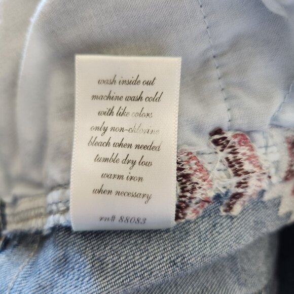 Harper Shorts Women Denim Distressed Low Rise Frayed Embroidered Jeans Size 26 - Picture 10 of 10